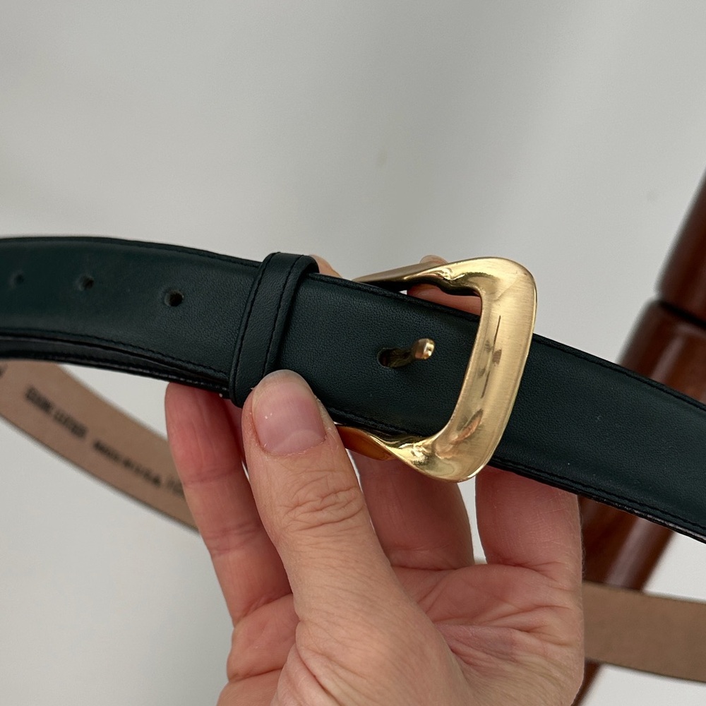 Elegant Green Genuine Leather Belt with Gold Buckle Size Large